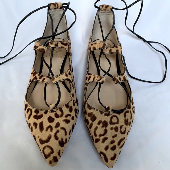 Vince Camuto Shoes - 3 for $20 Vince Camuto Lace-up flats Size 9
